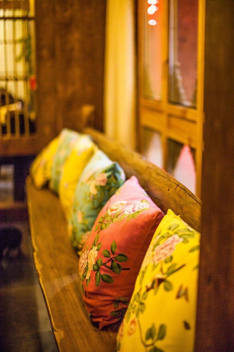 太阳成集团tyc7111cc|By2抒情主打《当时的我们》来袭 七年修炼感动青春毕业季(图2) 太阳成集团tyc7111cc