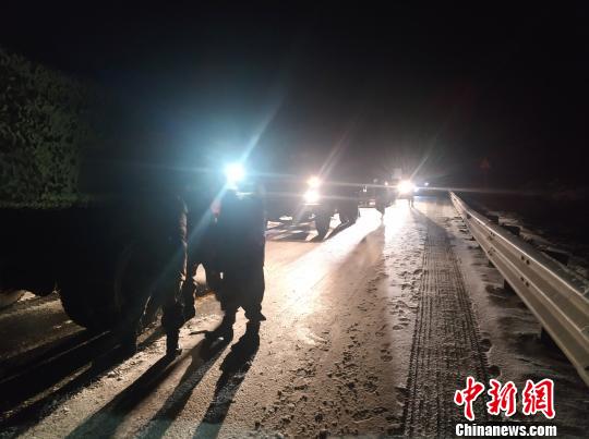 “太阳成集团tyc7111cc”帕度:卡罗尔不必每天训练,他很多伤都是训练里来的(图1) 太阳成集团tyc7111cc